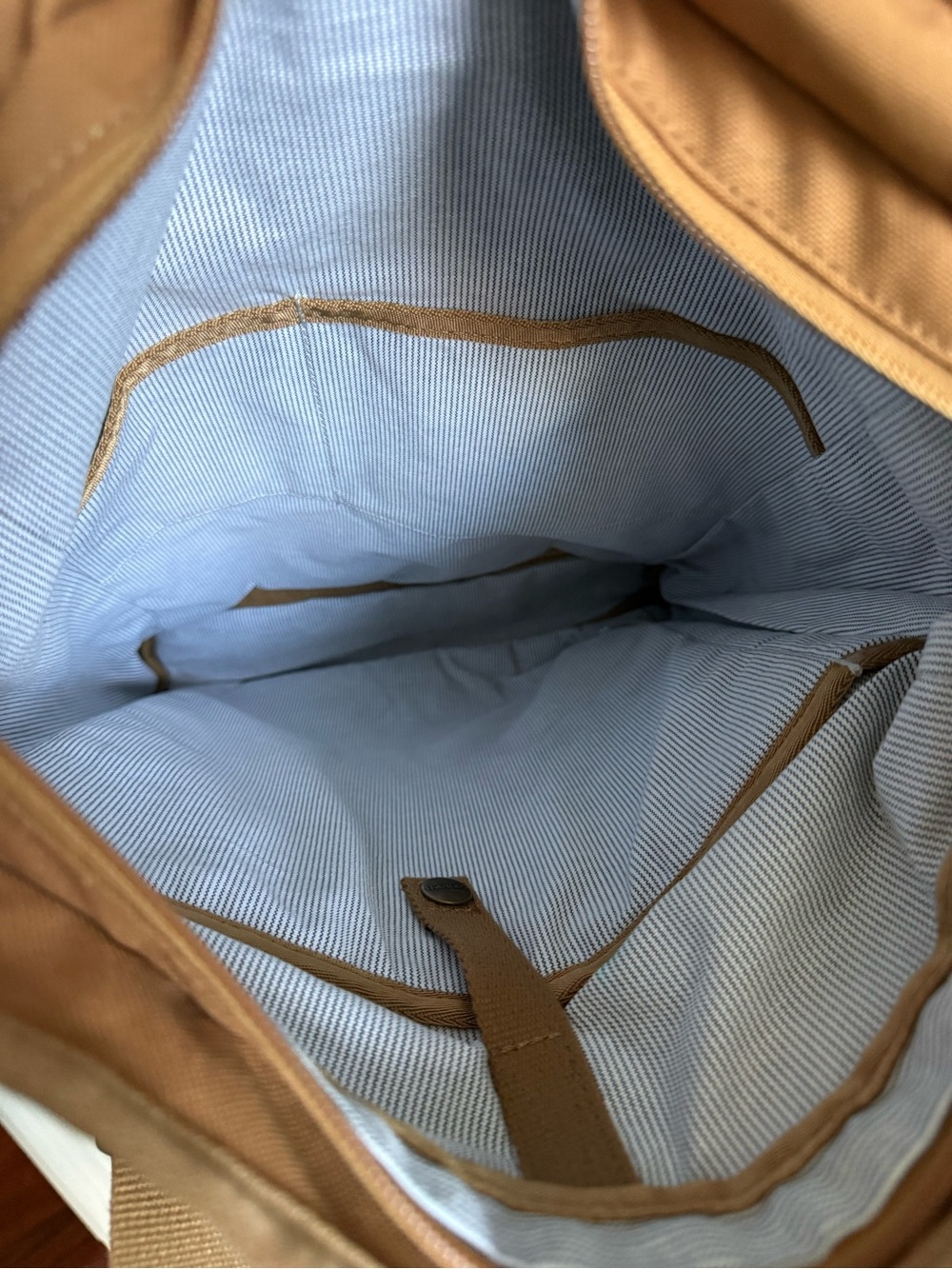 Carhartt Women's Hybrid Duck Brown Convertible Backpack - Picture 6 of 9